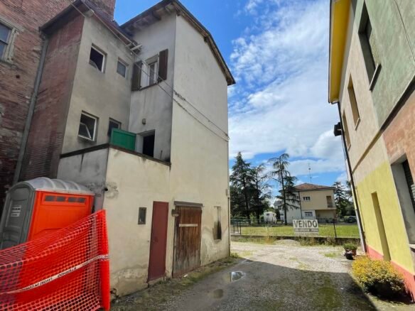 Appartamento piano primo da ristrutturare