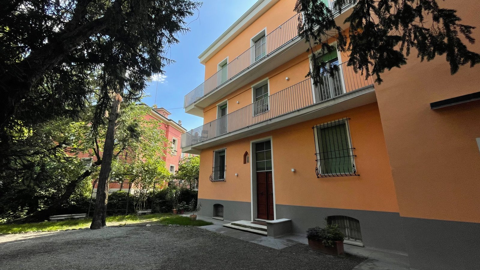 Via Archirola 75, Modena