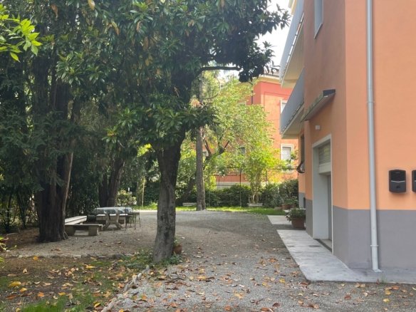 Via Archirola 75, Modena