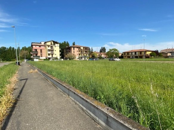 Via Grazia Deledda, Stuffione